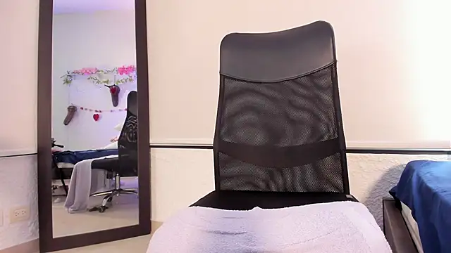 alexandersawyer online show from 25, 2, 2025