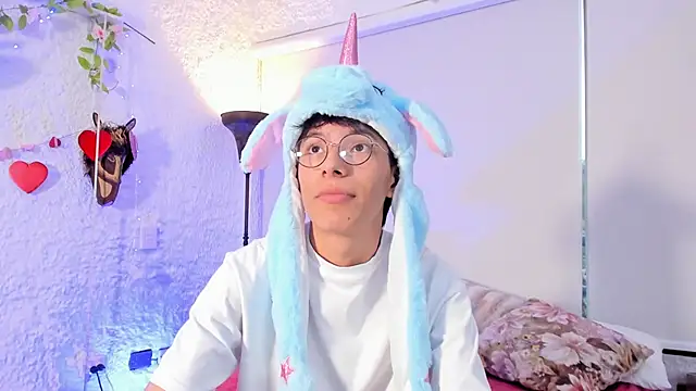 alexandersawyer online show from 27, 2, 2025