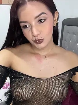 Melanyprada online show from 13, 5, 2026