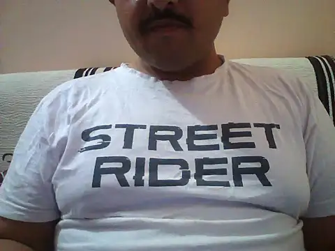 Akhil3290 online show from 16, 4, 2026