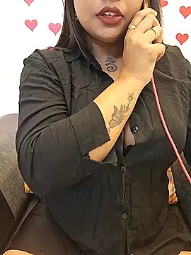 Snapshot of Sexy_Anika-for_you chatting on 8, 11, 2025 Sexy Anika-for you online show from 8, 11, 2025