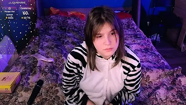 Ruyjin Choi online show from 17, 12, 2024