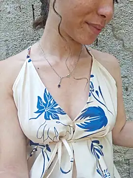 HelenHoltz online show from 26, 11, 2025