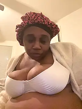 Snapshot of DestinyThickems89 chatting on 2, 12, 2025 DestinyThickems89 online show from 2, 12, 2025