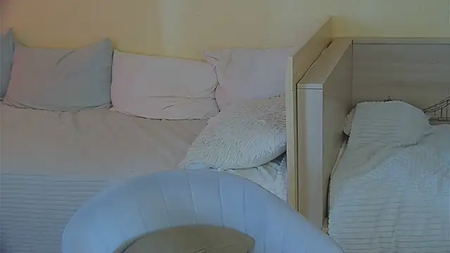 BritneyCruze online show from 2, 4, 2026