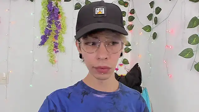  Jakke online show from 5, 1, 2025