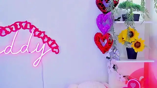 MaddyParisi online show from 14, 2, 2025