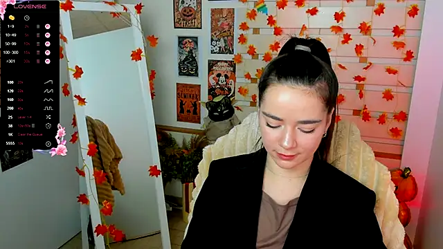 Bella XO online show from 25, 10, 2025