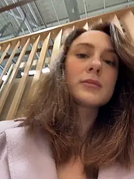 Dina Tease online show from 18, 3, 2026