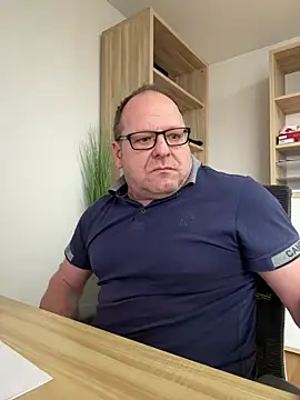 coupleLatinaLovers online show from 21, 1, 2025