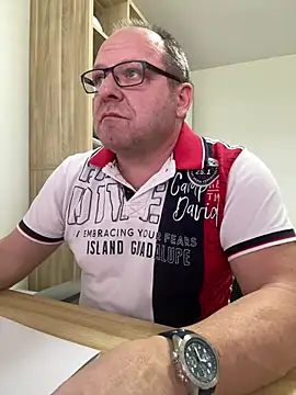 coupleLatinaLovers online show from 16, 3, 2026