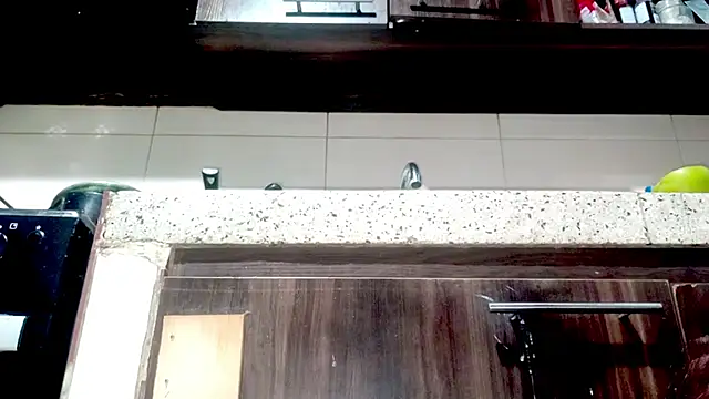 Snapshot of PetiteIvoryQueen19 chatting on 3, 2, 2026 PetiteIvoryQueen19 online show from 3, 2, 2026