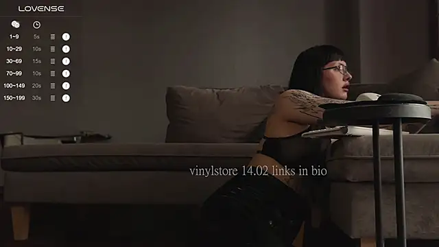 vinylstore online show from 14, 2, 2025