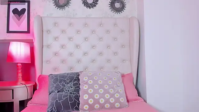 melanie hills online show from 4, 2, 2025