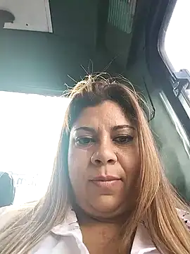 Laura-Hernandez online show from 26, 1, 2025