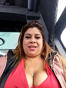 Laura-Hernandez online show from 11, 2, 2025