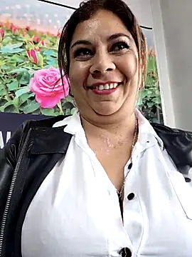 Laura-Hernandez online show from 7, 4, 2026