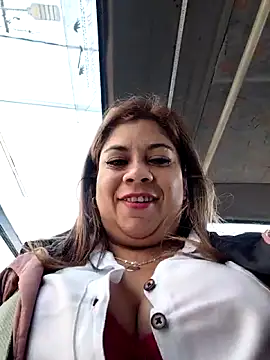 Laura-Hernandez online show from 12, 6, 2026