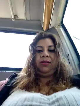 Laura-Hernandez online show from 23, 6, 2026