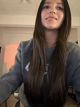 Snapshot of aly_golden_ chatting on 19, 7, 2026 aly golden online show from 19, 7, 2026
