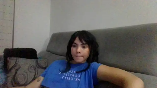 Kiri Cutee online show from 20, 12, 2024