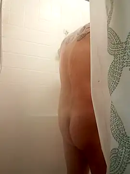 Snapshot of NewKing100 chatting on 24, 1, 2025 NewKing100 online show from 24, 1, 2025