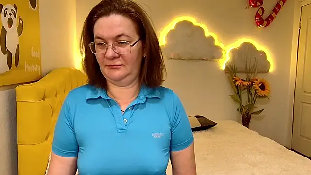 HolyMilfa online show from 2, 2, 2025