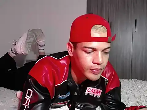 SWEET MIGUEL online show from 21, 10, 2025