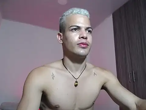 SWEET MIGUEL online show from 23, 12, 2025