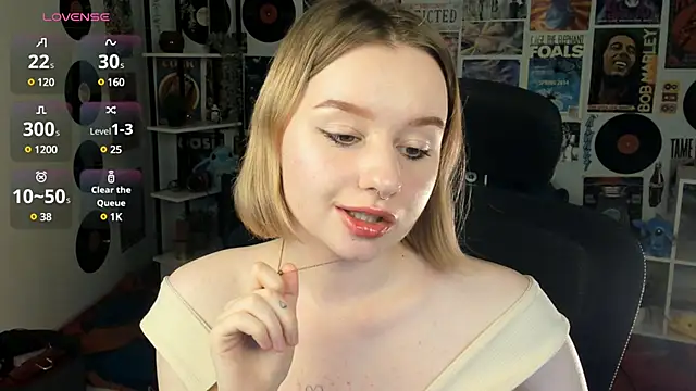 AdeleLoomis online show from 20, 3, 2025