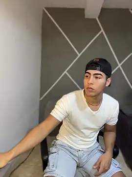 Snapshot of Diegobaby-18 chatting on 16, 4, 2026 Diegobaby-18 online show from 16, 4, 2026