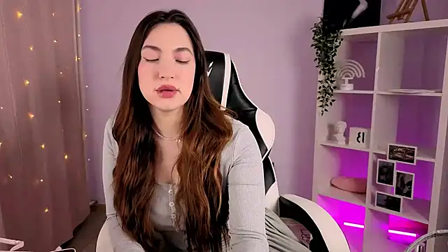 MelissaLovvv online show from 28, 9, 2025