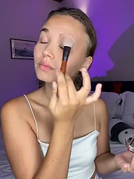 lexicoyy  online show from 21, 12, 2024