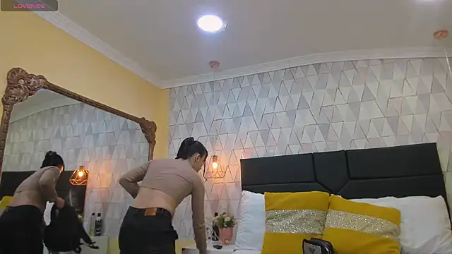 JustinePerry online show from 14, 10, 2025