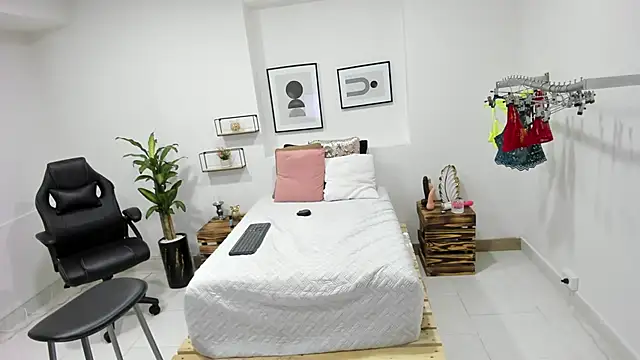 Snapshot of afrodita_martinez chatting on 15, 1, 2025 afrodita martinez online show from 15, 1, 2025