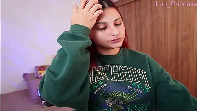 Snapshot of Luu_Princess chatting on 11, 12, 2024 Luu Princess online show from 11, 12, 2024