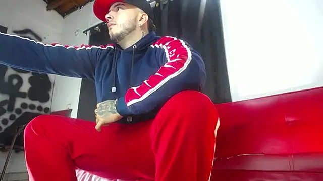 Snapshot of Dexter-T chatting on 20, 12, 2024 Dexter-T online show from 20, 12, 2024