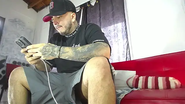 Snapshot of Dexter-T chatting on 15, 3, 2025 Dexter-T online show from 15, 3, 2025