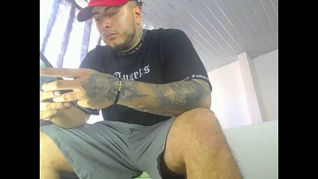 Snapshot of Dexter-T chatting on 10, 9, 2025 Dexter-T online show from 10, 9, 2025