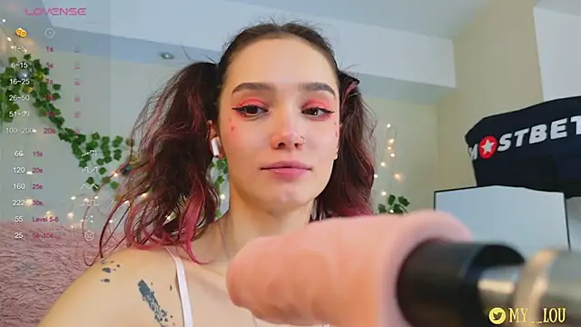 Snapshot of MyLou_ chatting on 7, 1, 2025 MyLou online show from 7, 1, 2025