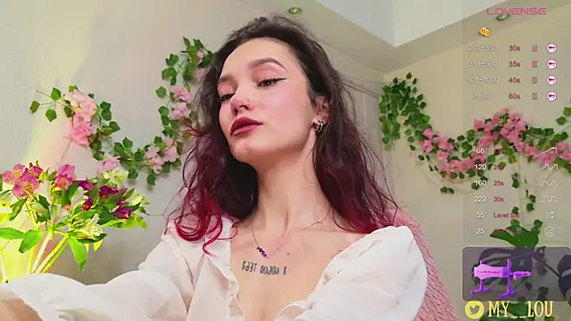 Snapshot of MyLou_ chatting on 2, 3, 2025 MyLou online show from 2, 3, 2025