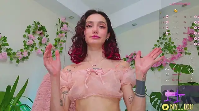 Snapshot of MyLou_ chatting on 12, 3, 2025 MyLou online show from 12, 3, 2025