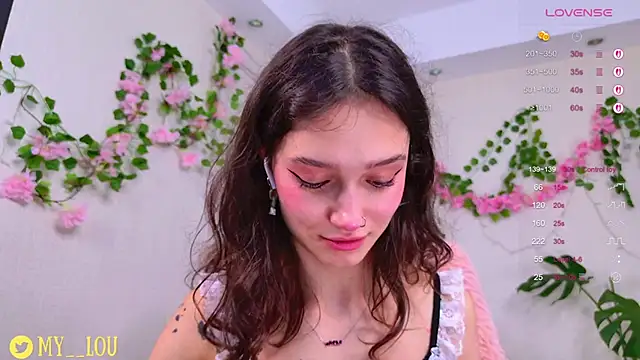 Snapshot of MyLou_ chatting on 23, 9, 2025 MyLou online show from 23, 9, 2025