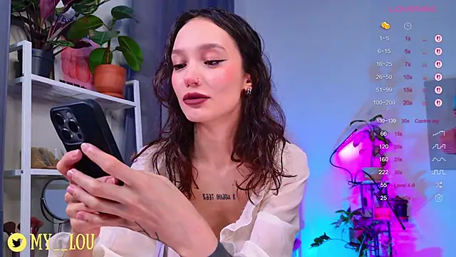 Snapshot of MyLou_ chatting on 13, 10, 2025 MyLou online show from 13, 10, 2025