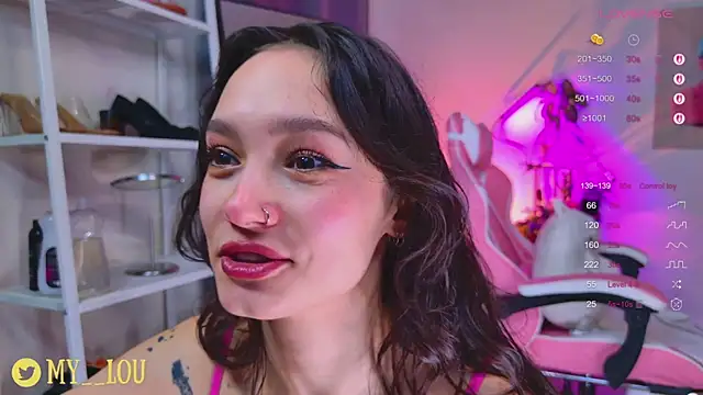 Snapshot of MyLou_ chatting on 15, 11, 2025 MyLou online show from 15, 11, 2025