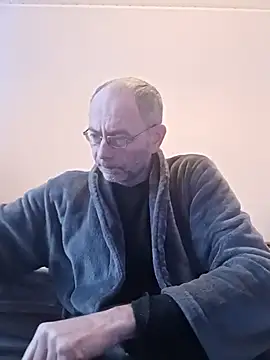 BesterJunge45 online show from 19, 2, 2025