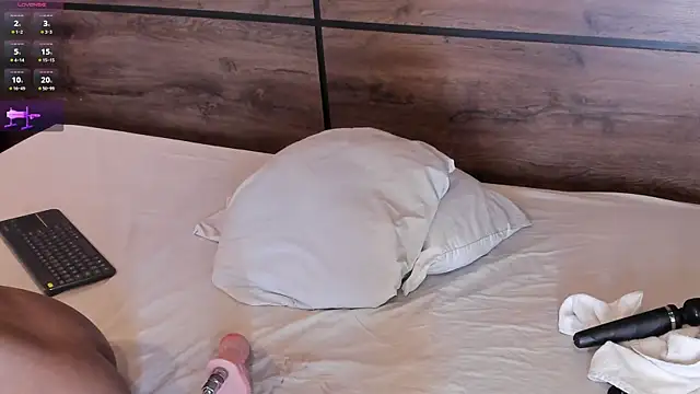 sashamonroe   online show from 17, 2, 2026