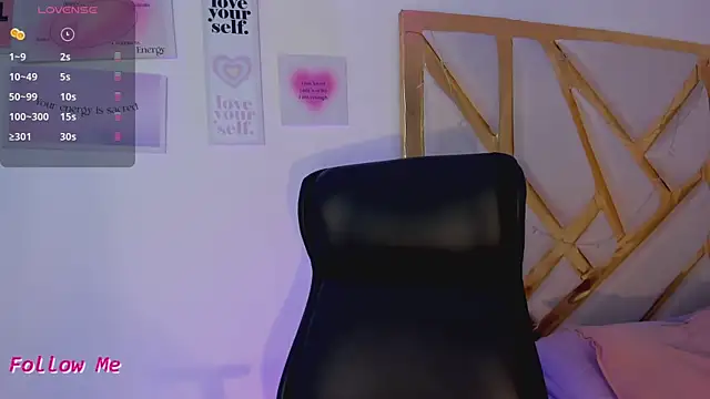 LanaJones  online show from 15, 10, 2025