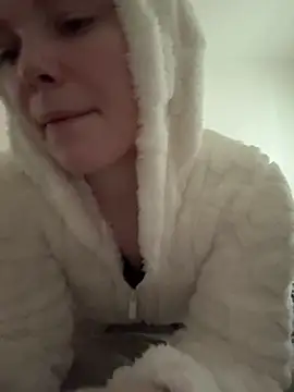 LikaBerry1 online show from 28, 1, 2025