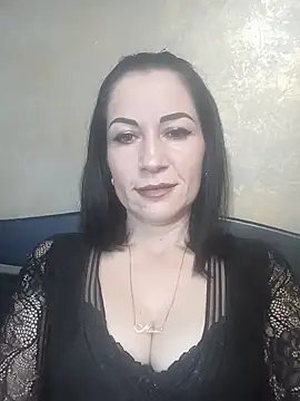 Snapshot of FireLily332 chatting on 9, 1, 2025 FireLily332 online show from 9, 1, 2025